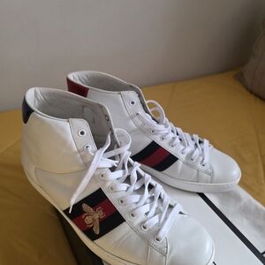 Authentic Gucci White High-Top Sneakers with Bee Embroidery